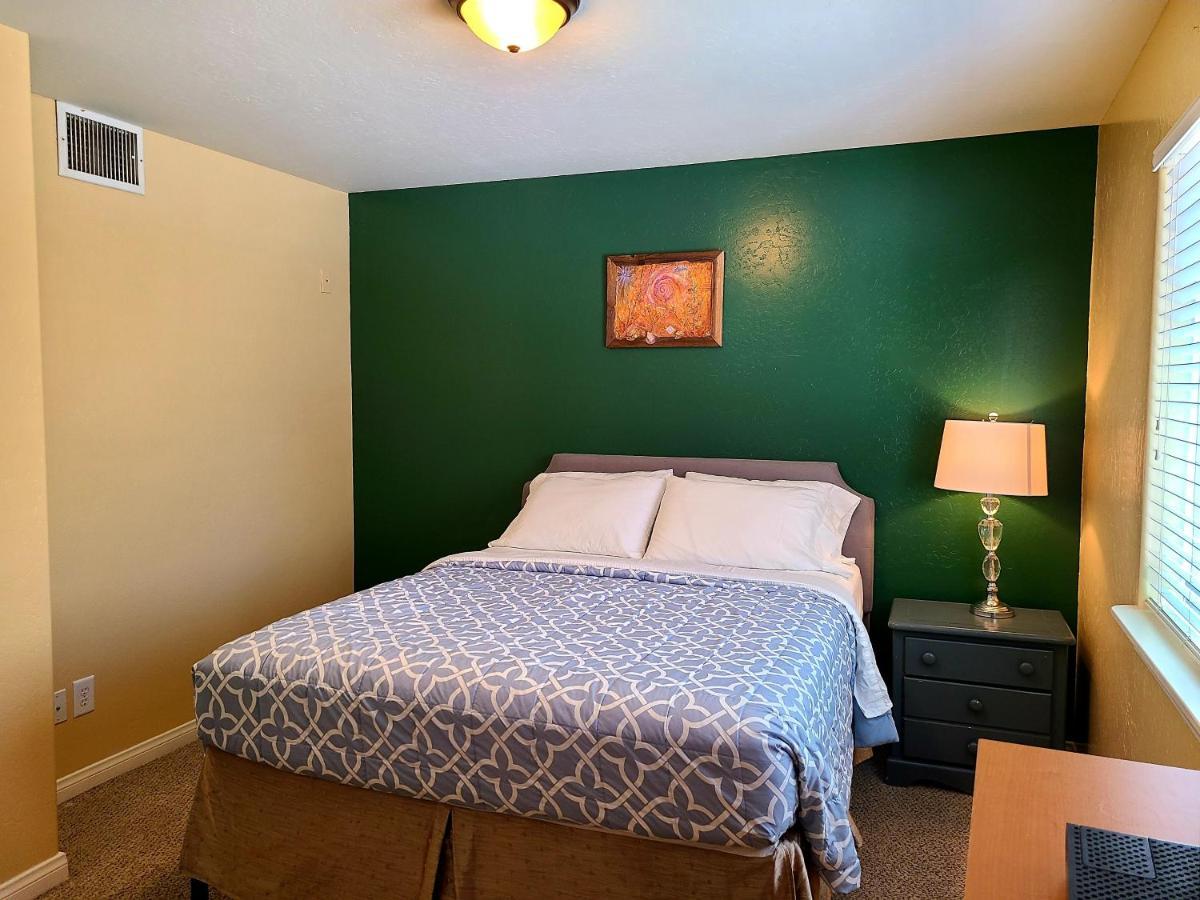 Sacred Mtn River Suites Kernville Eksteriør billede