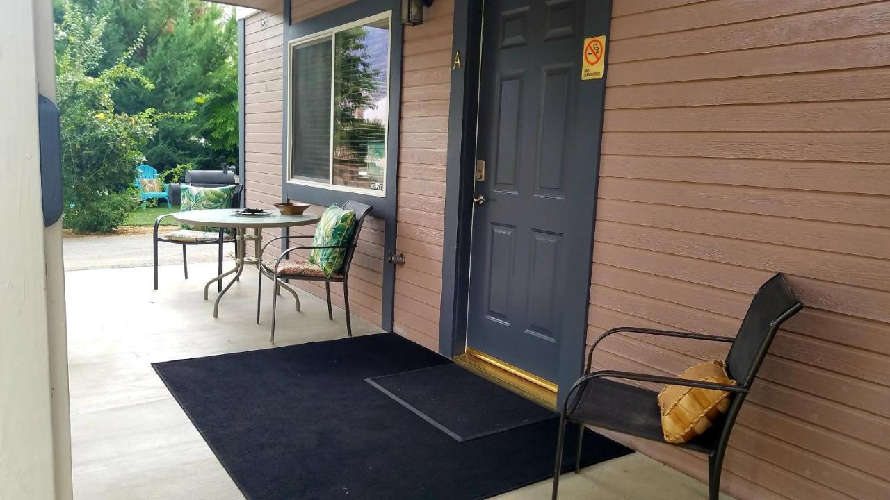 Sacred Mtn River Suites Kernville Eksteriør billede