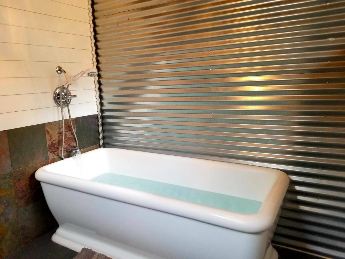 Sacred Mtn River Suites Kernville Eksteriør billede